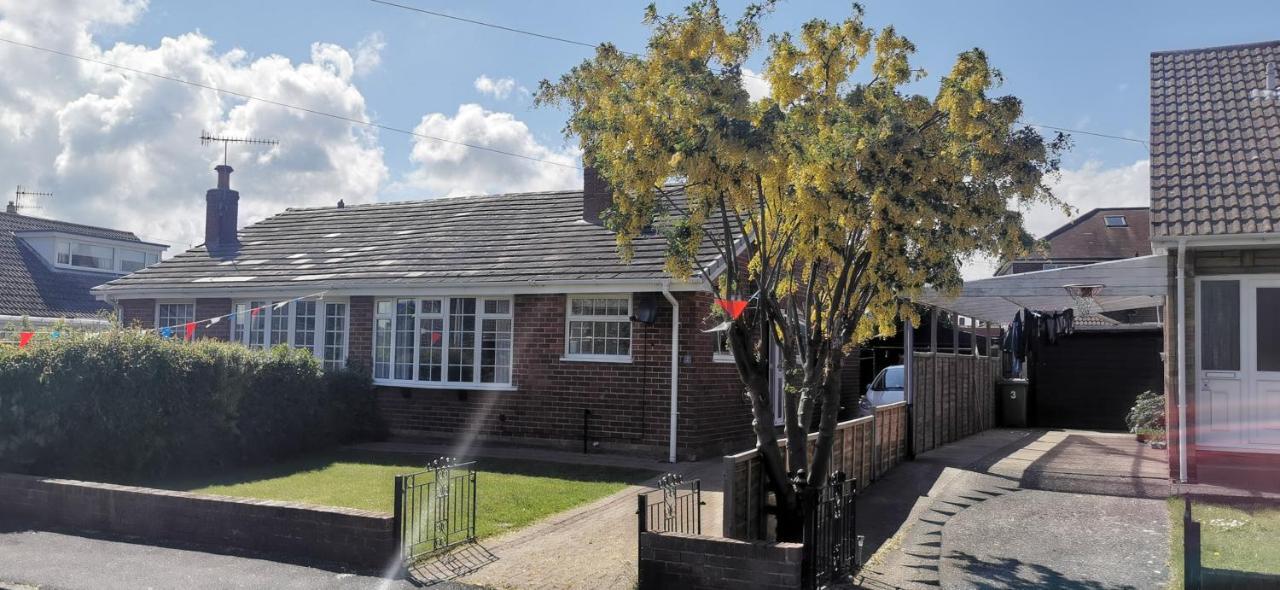 Spring Gardens Holiday Bungalow Cayton Exterior foto